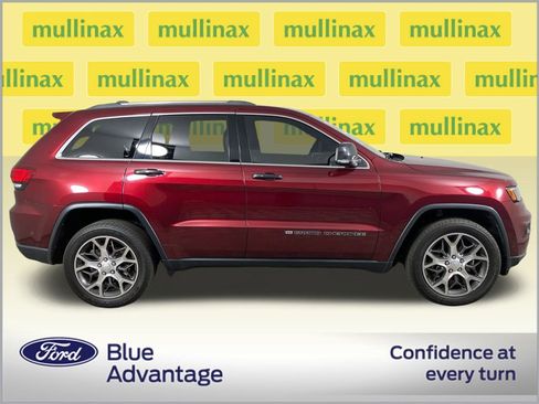 Used 2022 Jeep Grand Cherokee Limited w/ Trailer Tow Group IV image 2