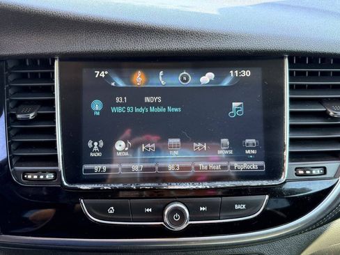 Used 2017 Buick Encore Essence FWD image 18