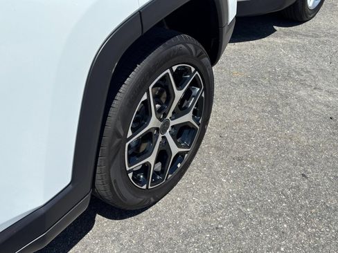 Used 2025 Jeep Compass Limited AWD/4WD image 30