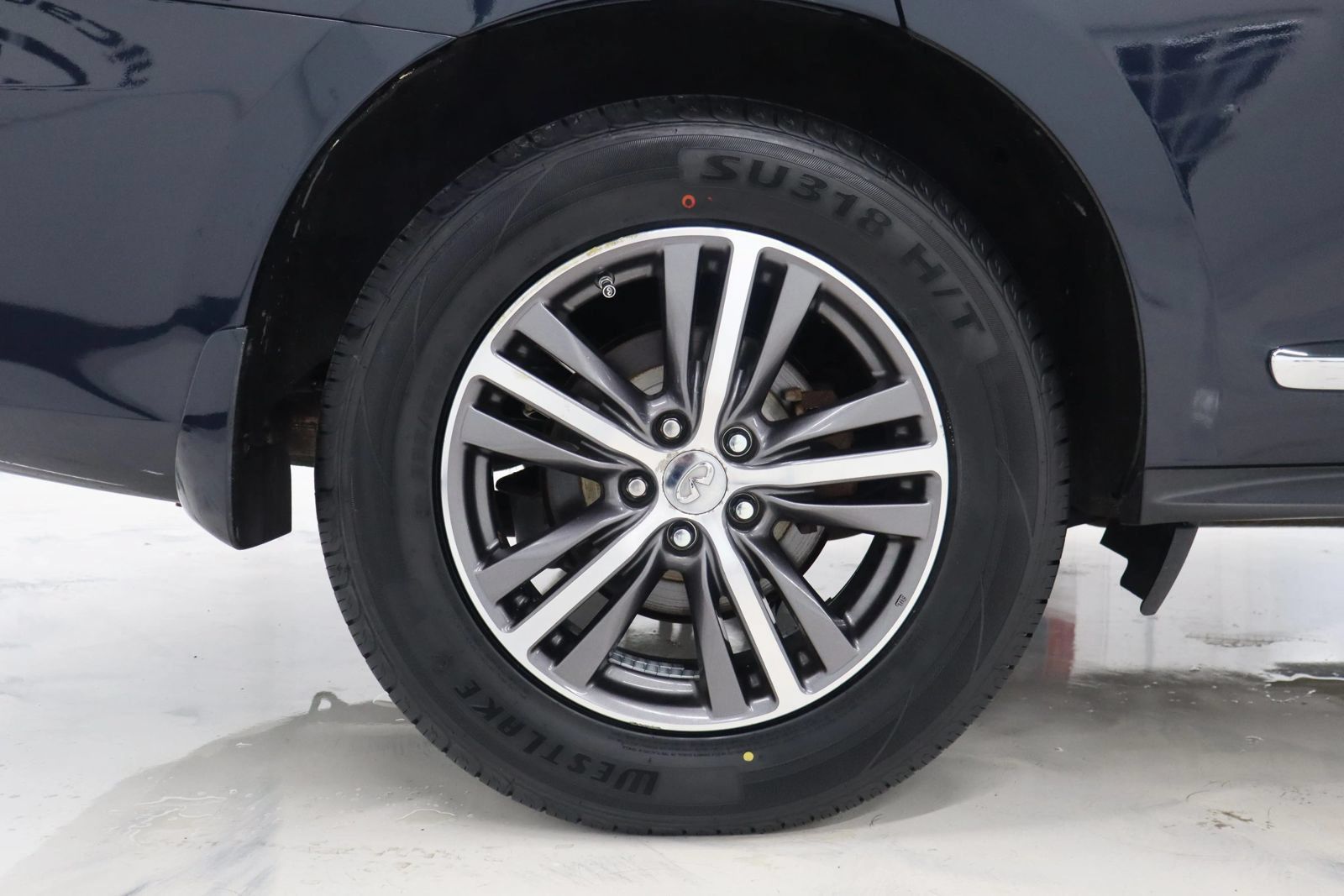 Used 2019 INFINITI QX60 Pure AWD/4WD image 13