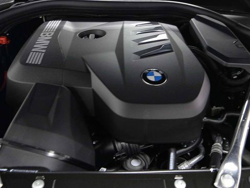 Used 2026 BMW 530i w/ Premium Package RWD image 18