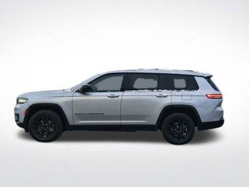 Used 2024 Jeep Grand Cherokee L Laredo image 13