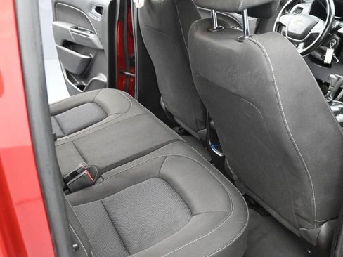 Used 2016 Chevrolet Colorado LT w/ LT Convenience Package AWD/4WD image 11