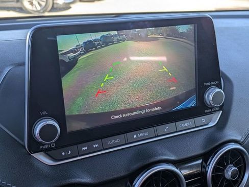 Used 2024 Nissan Sentra SV image 24