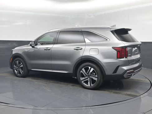 Used 2022 Kia Sorento SX Prestige w/ Panoramic Sunroof Package AWD/4WD image 4