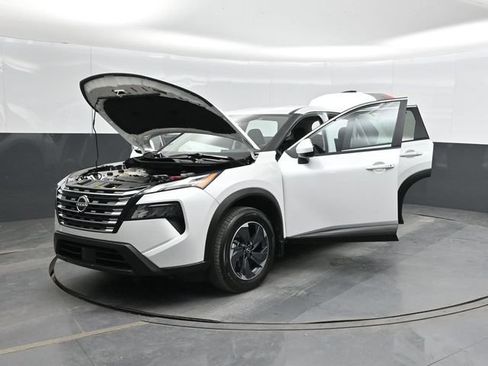 Used 2026 Nissan Rogue SV FWD image 54
