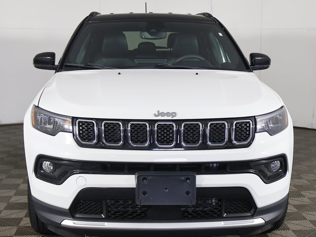 Used 2023 Jeep Compass Limited AWD/4WD image 12