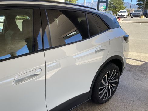 Used 2024 Volkswagen ID.4 Pro AWD/4WD image 44