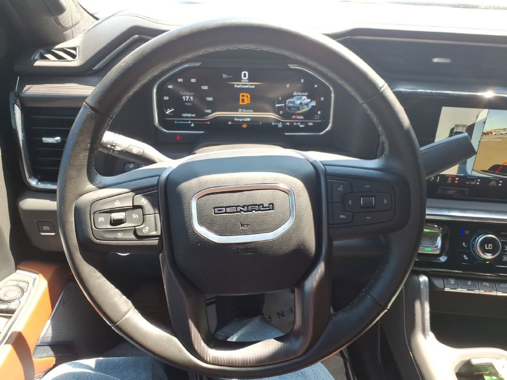Used 2025 GMC Sierra 2500 Denali Ultimate AWD/4WD image 30