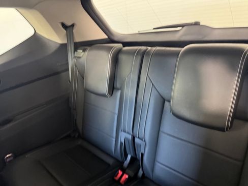 Used 2023 Volkswagen Atlas SEL AWD/4WD image 11