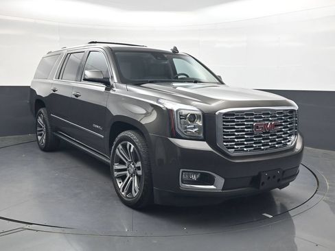 Used 2019 GMC Yukon XL Denali w/ Denali Ultimate Package RWD image 2