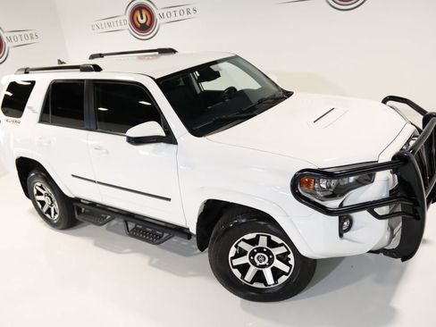 Used 2023 Toyota 4Runner TRD Off-Road image 7