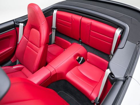 Used 2022 Porsche 911 Carrera 4 GTS image 32