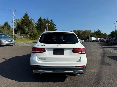 Used 2017 Mercedes-Benz GLC 300 4MATIC image 5