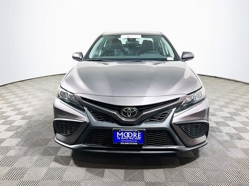 Certified 2022 Toyota Camry SE w/ Cold Weather Package FWD image 3