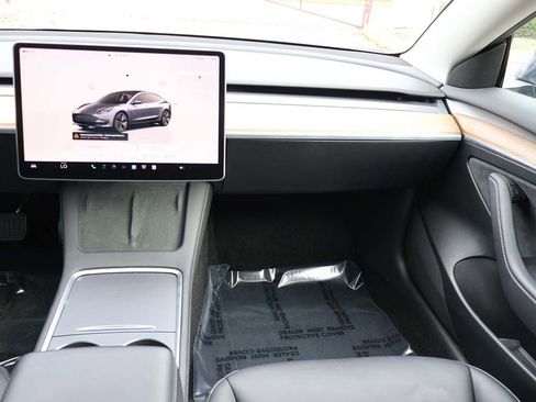 Used 2023 Tesla Model 3 Standard Range image 40