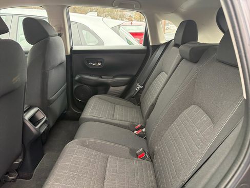 Used 2023 Honda HR-V LX image 19