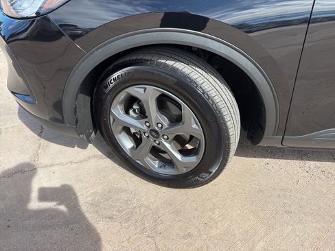 Used 2025 Ford Escape ST-Line Select image 9