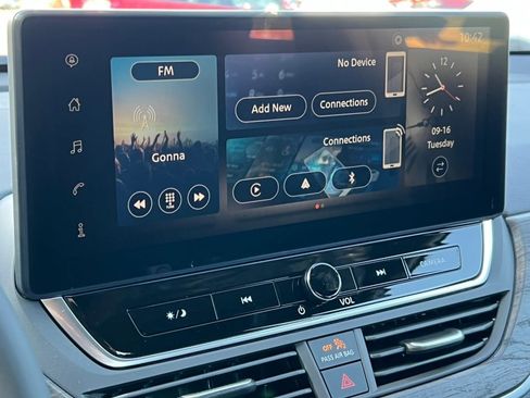 New 2025 Nissan Altima 2.5 SV w/ SV Premium Package image 19