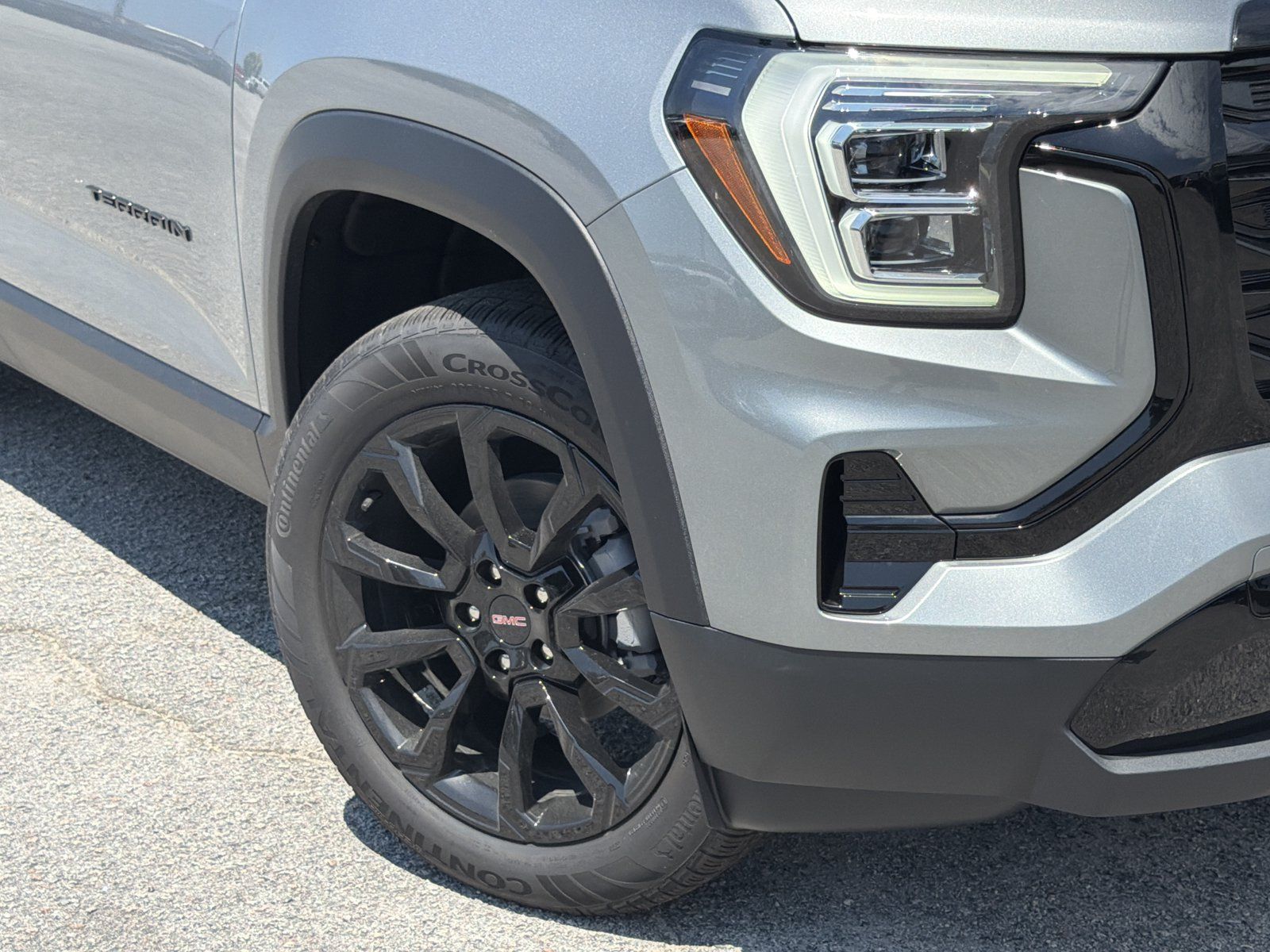 New 2027 GMC Terrain Elevation w/ Elevation Premium Package FWD image 3