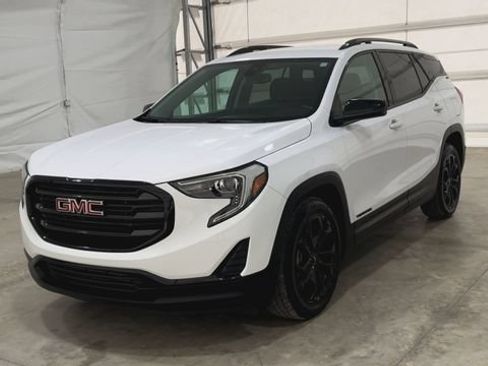 Used 2021 GMC Terrain SLE w/ Elevation Edition FWD image 8