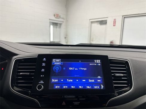 Used 2023 Honda Ridgeline RTL-E image 35