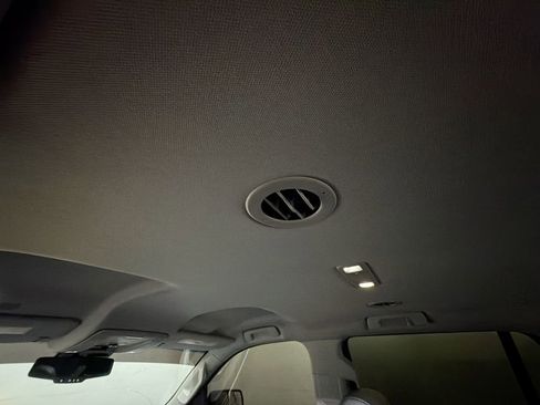 Used 2019 Chevrolet Tahoe LT w/ Off-Road Package image 19