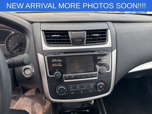 Used 2016 Nissan Altima 2.5 S w/ Power Driver Seat Package FWD image 16