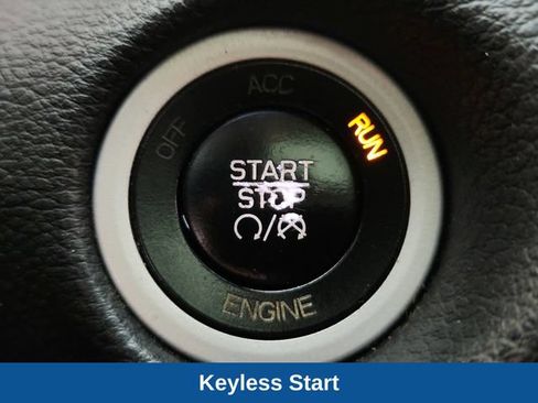 Used 2016 Chrysler 200 Limited w/ Anniversary Edition FWD image 16