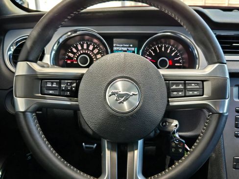Used 2014 Ford Mustang Premium RWD image 18