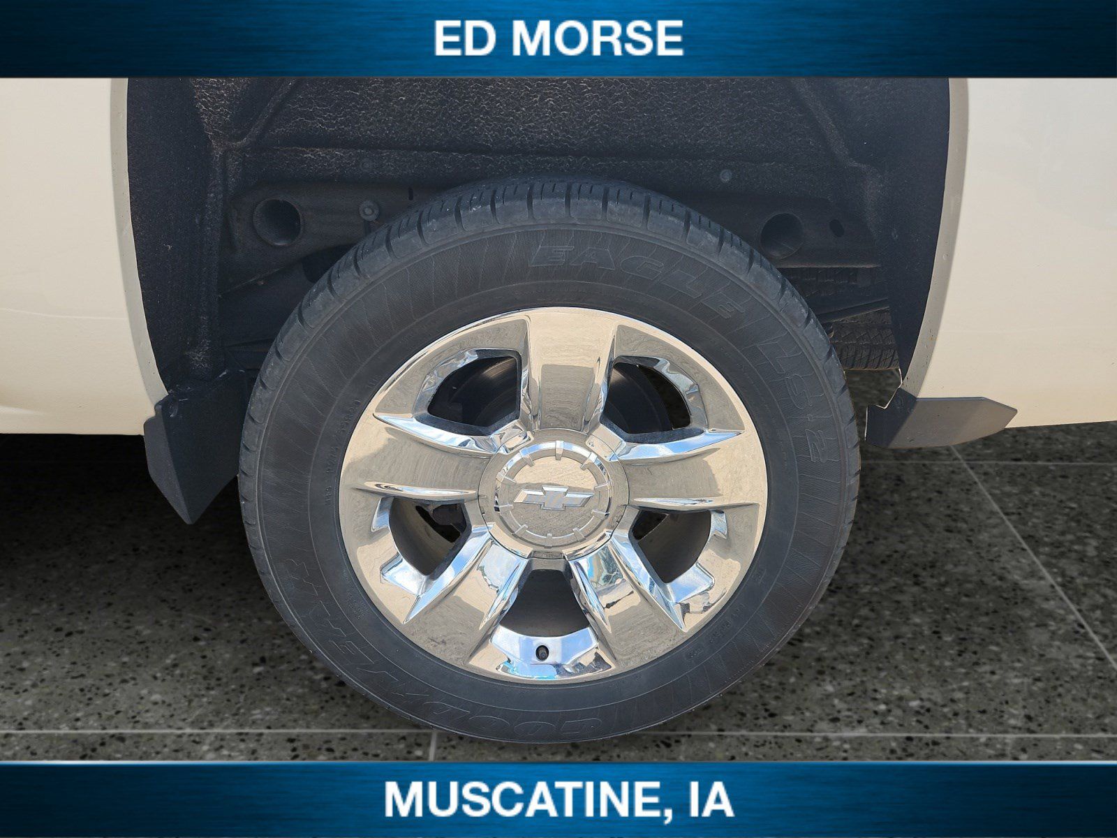 Used 2015 Chevrolet Silverado 1500 LTZ w/ LTZ Plus Package AWD/4WD image 10