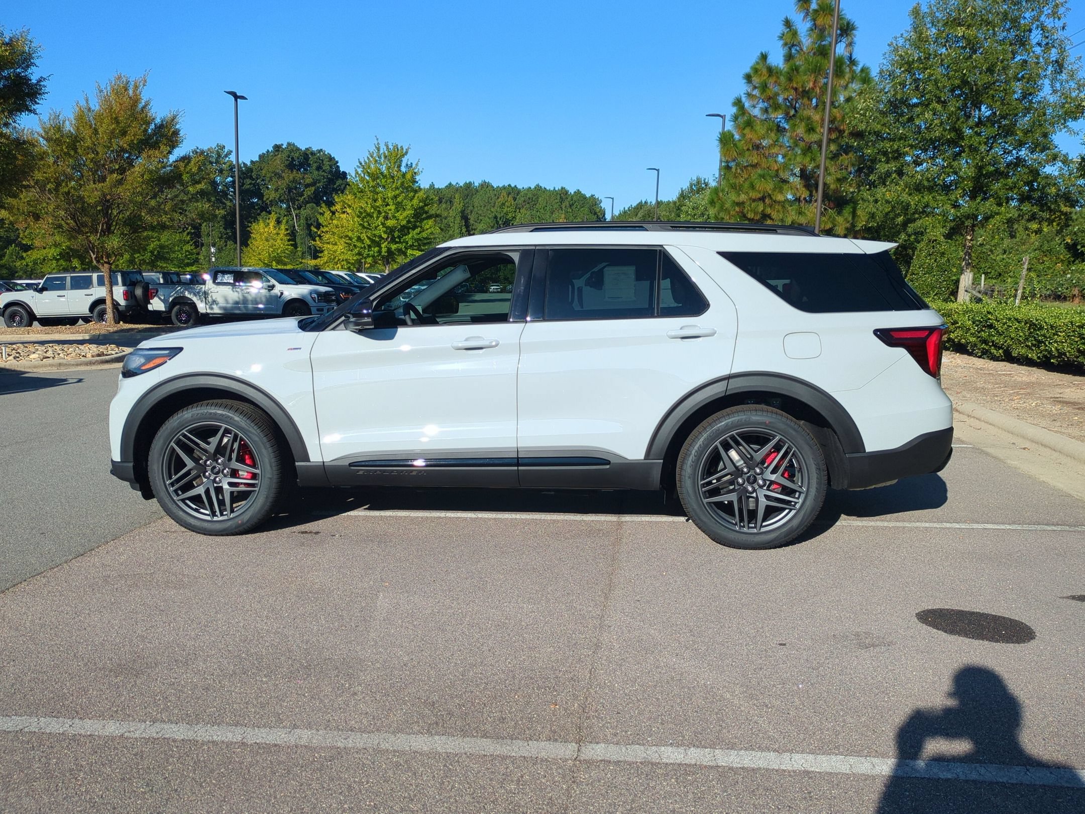 New 2027 Ford Explorer ST-Line w/ Premium Package AWD/4WD image 7