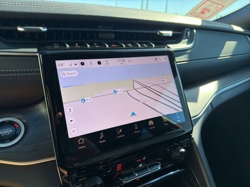 New 2025 Jeep Grand Cherokee L Limited image 17