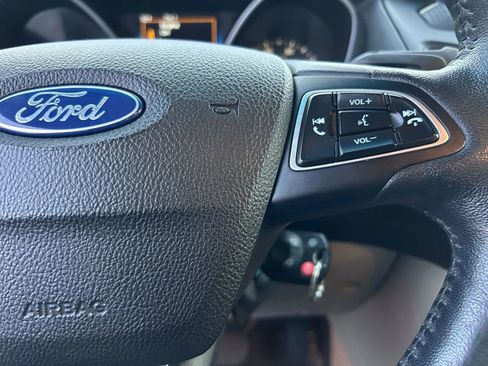 Used 2018 Ford Focus SE w/ Cold Weather Package image 20