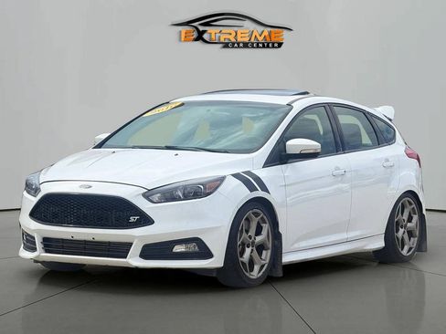 Used 2016 Ford Focus ST w/ Equipment Group 401A FWD image 1