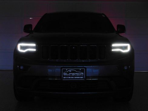 Used 2016 Jeep Grand Cherokee Overland w/ Advanced Technology Group image 18