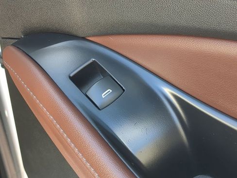 Used 2021 Buick Enclave Avenir w/ Avenir Technology Package image 38