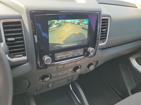 Certified 2024 Nissan Frontier SV w/ Technology Package RWD image 24