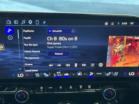 Used 2024 Chevrolet Blazer EV RS AWD/4WD image 18