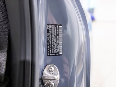 Used 2024 Porsche 911 GT3 image 43