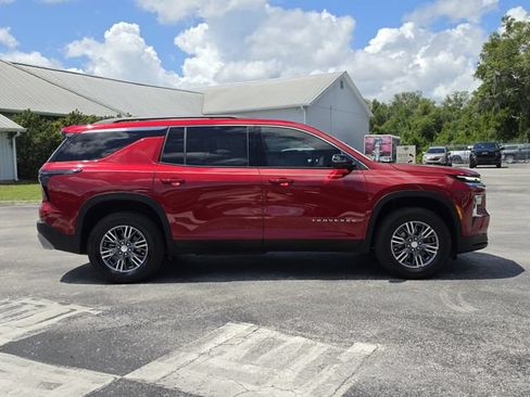 New 2026 Chevrolet Traverse LT w/ Enhanced Driving Package FWD image 7
