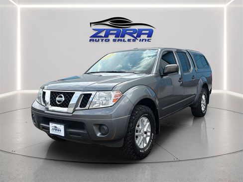 Used 2018 Nissan Frontier SV AWD/4WD image 3
