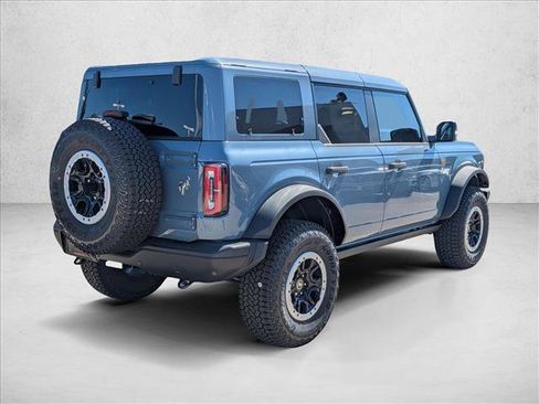 New 2025 Ford Bronco Badlands image 2