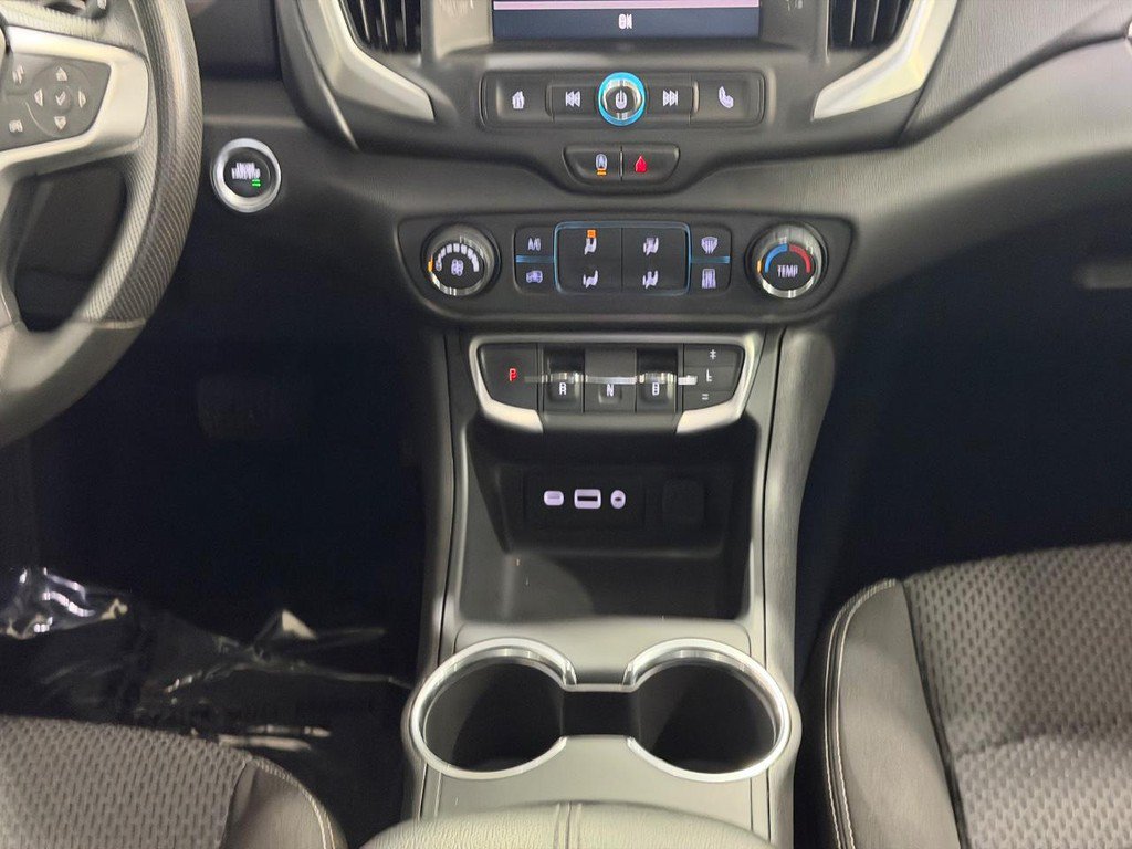 Used 2024 GMC Terrain SLE AWD/4WD image 14