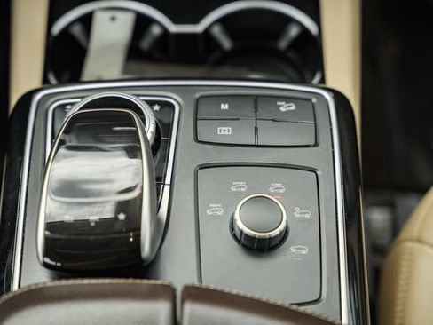 Used 2017 Mercedes-Benz GLE 350 4MATIC image 26