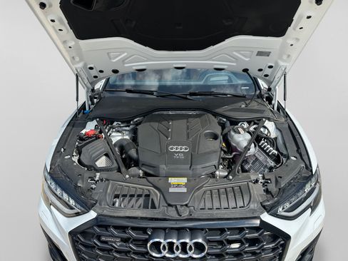 Used 2025 Audi A8 L 3.0T AWD/4WD image 19