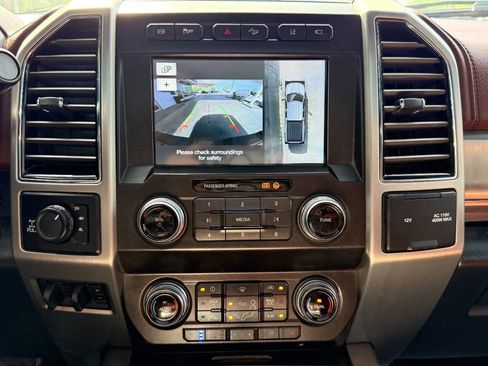 Used 2019 Ford F250 Platinum w/ Platinum Ultimate Package image 28