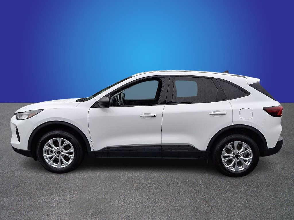 Used 2025 Ford Escape Active AWD/4WD image 7
