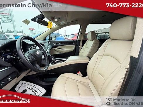 Used 2021 Buick Enclave Essence image 20