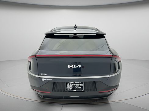 Used 2024 Kia EV6 Light AWD/4WD image 7